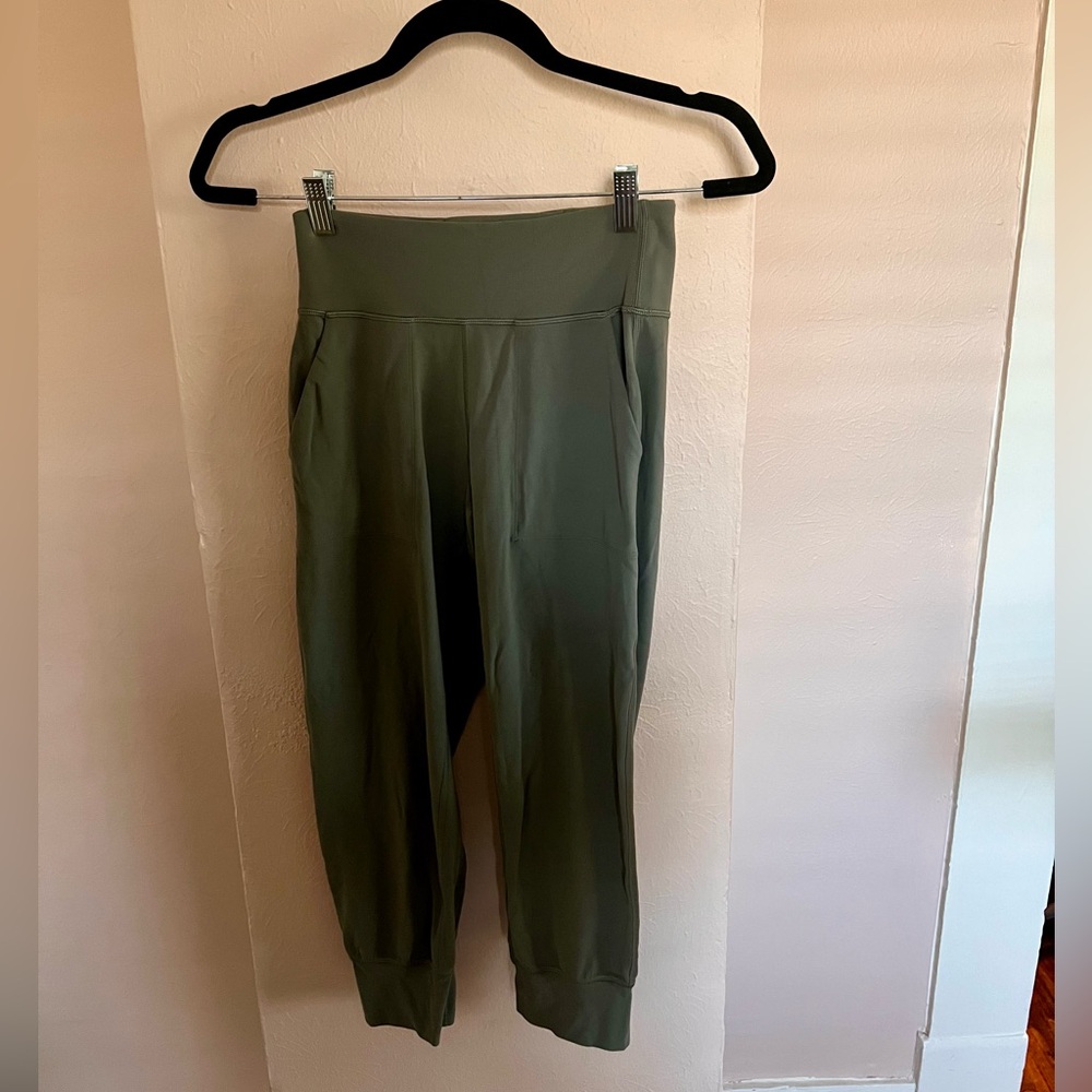 Lululemon Cropped Align Joggers
